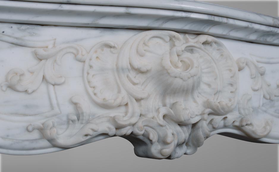 Louis XV style mantel in Arabescato marble Louis XV style mantel in Arabescato marble-2
