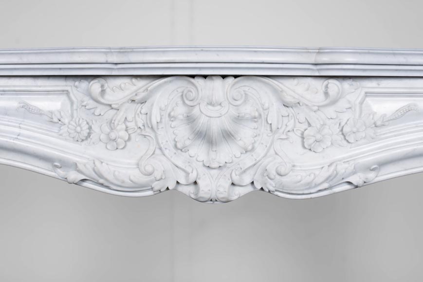 Louis XV style fireplace in Carrara marble Louis XV style fireplace in Carrara marble-2
