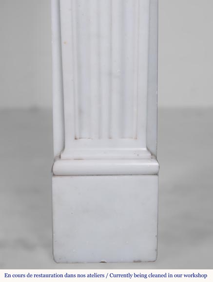 Louis XVI style Carrara marble mantel with a Greek frieze Louis XVI style Carrara marble mantel with a Greek frieze-9