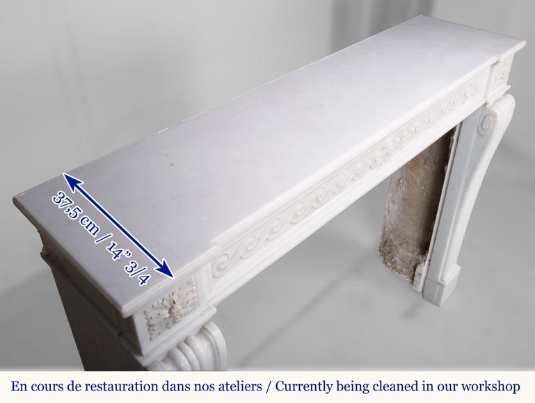 Louis XVI style Carrara marble mantel with a Greek frieze Louis XVI style Carrara marble mantel with a Greek frieze-10