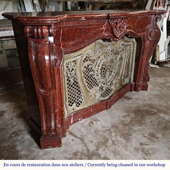 Napoleon III Red Griotte Marble Mantelpiece with Bronze Fire Grate Napoleon III Red Griotte Marble Mantelpiece with Bronze Fire Grate-3