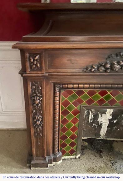 Napoleon III style mantel decorated with garlands of flowers carved in wood Napoleon III style mantel decorated with garlands of flowers carved in wood-3