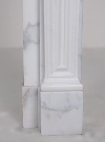 Louis XVI style mantel in semi-statuary marble with curved entablature Louis XVI style mantel in semi-statuary marble with curved entablature-8