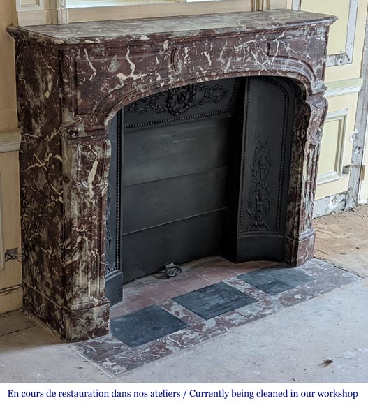 Regence style mantel in Red marble from the North Regence style mantel in Red marble from the North-2