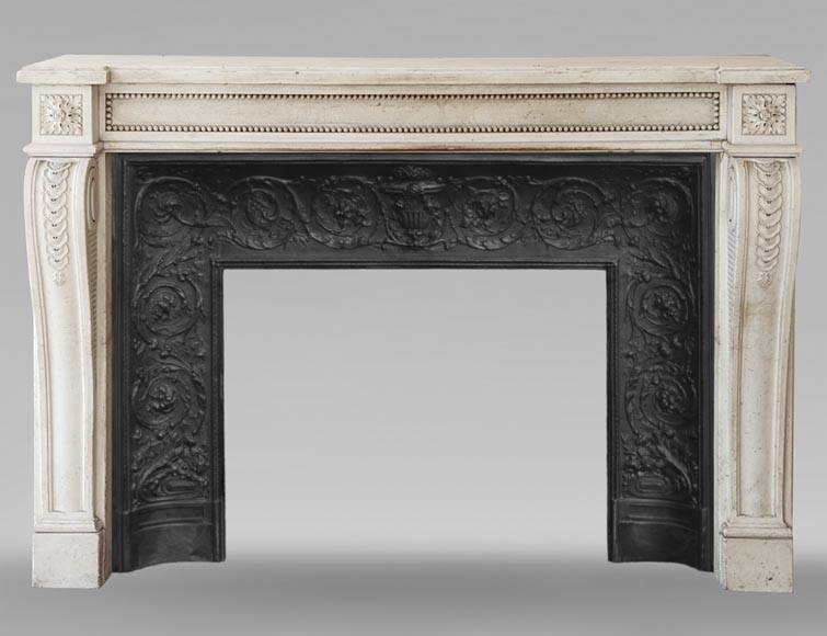Louis XVI periode mantel in statuary marble adorned with a string of pearls Louis XVI periode mantel in statuary marble adorned with a string of pearls-0