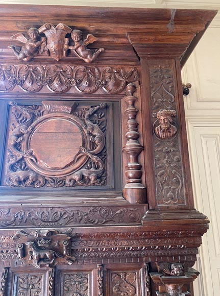 Important Neo-Renaissance syle mantel carved in walnut wood and oak Important Neo-Renaissance syle mantel carved in walnut wood and oak-2