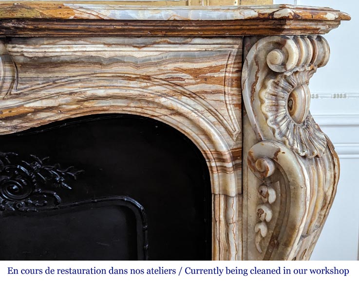 Louis XV style mantel in onyx Louis XV style mantel in onyx-8