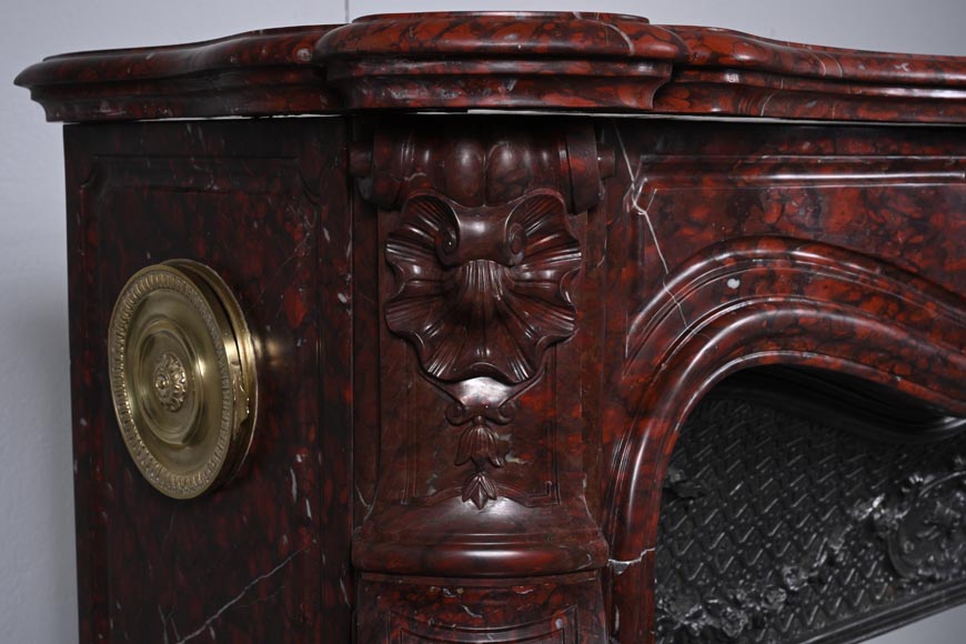 Louis XV style mantel with rich décor of shells and volutes in Griotte marble Louis XV style mantel with rich décor of shells and volutes in Griotte marble-6