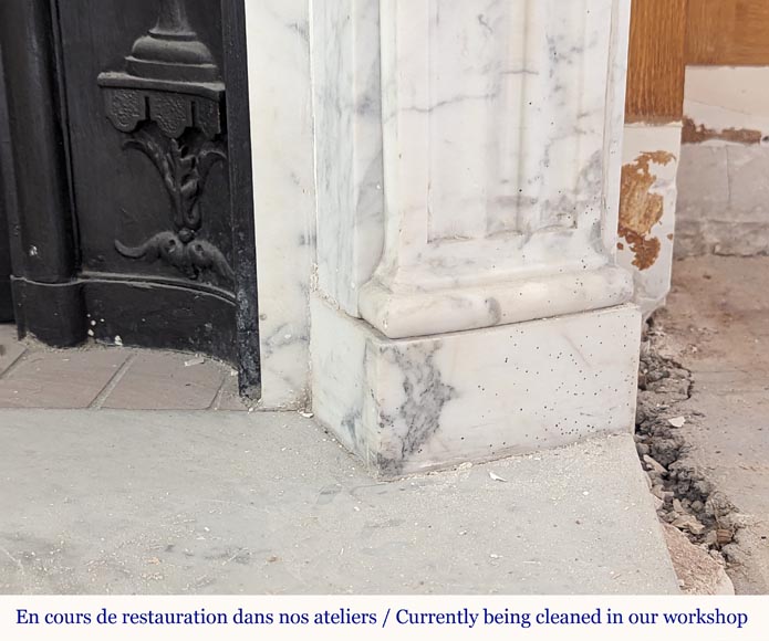 Louis XVI style mantel with curved entablature decorated with macaroons in Arabescato marble Louis XVI style mantel with curved entablature decorated with macaroons in Arabescato marble-9