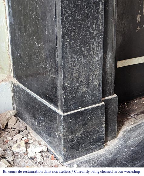 Napoleon III style mantel with black marble modillon Napoleon III style mantel with black marble modillon-4