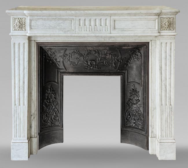 Louis XVI style Carrara marble mantel with curved fluting Louis XVI style Carrara marble mantel with curved fluting-0