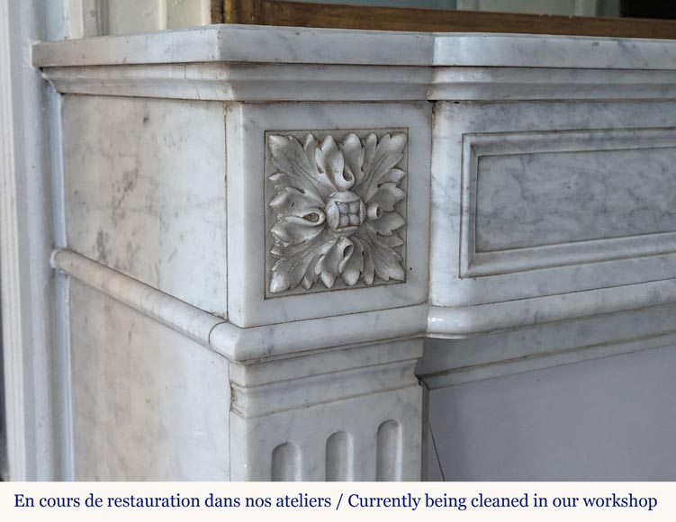 Louis XVI style Carrara marble mantel with curved fluting Louis XVI style Carrara marble mantel with curved fluting-3