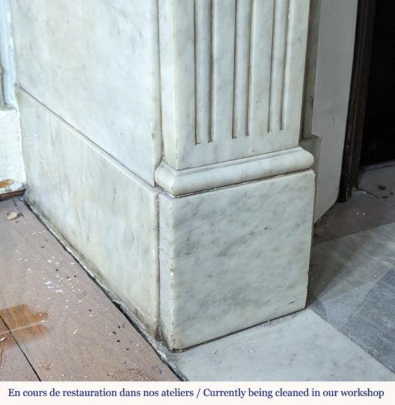 Louis XVI style Carrara marble mantel with curved fluting Louis XVI style Carrara marble mantel with curved fluting-4