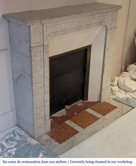 Louis XV style Pompadour mantel in Carrara marble Louis XV style Pompadour mantel in Carrara marble-2