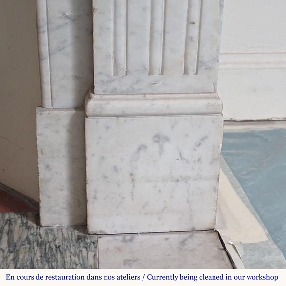 Louis XVI style Carrara marble mantel with curved flutes Louis XVI style Carrara marble mantel with curved flutes-7