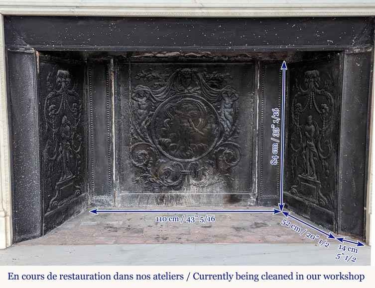 Large Louis XVI period statuary marble mantel with foliage décor  Large Louis XVI period statuary marble mantel with foliage décor -13