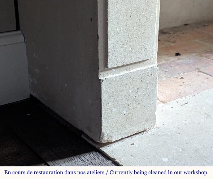 Louis XVI style stone mantel with diamond carved heads Louis XVI style stone mantel with diamond carved heads-4