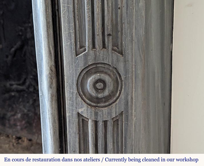 Louis XV period Turquin marble mantel with beautiful shell Louis XV period Turquin marble mantel with beautiful shell-9