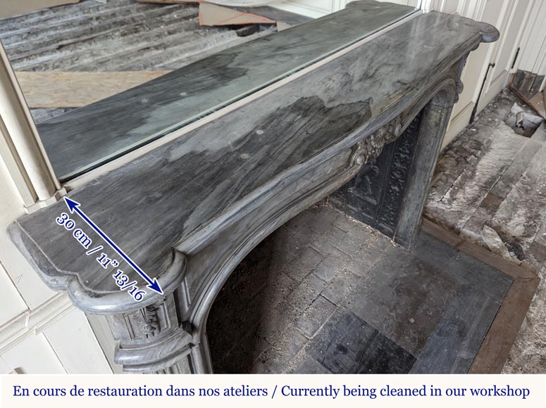 Louis XV period Turquin marble mantel with beautiful shell Louis XV period Turquin marble mantel with beautiful shell-14