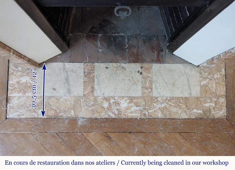 Louis XVI style mantel in Brocatelle marble with rounded corners adorned with a sunflower Louis XVI style mantel in Brocatelle marble with rounded corners adorned with a sunflower-8