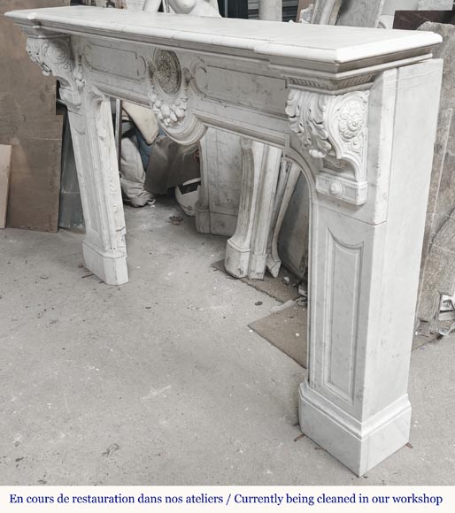 Napoleon III style fireplace in Carrara marble, decorated with a fruit frieze Napoleon III style fireplace in Carrara marble, decorated with a fruit frieze-8