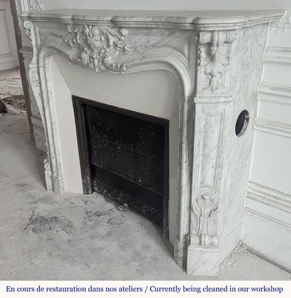 Louis XV style mantel in veined Carrara marble Louis XV style mantel in veined Carrara marble-8