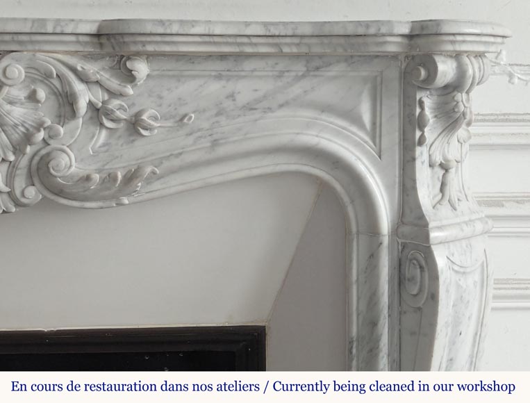 Louis XV style mantel in veined Carrara marble Louis XV style mantel in veined Carrara marble-9