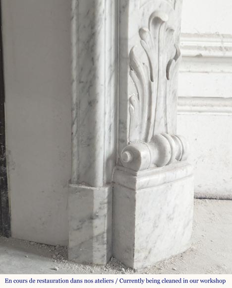 Louis XV style mantel in veined Carrara marble Louis XV style mantel in veined Carrara marble-10