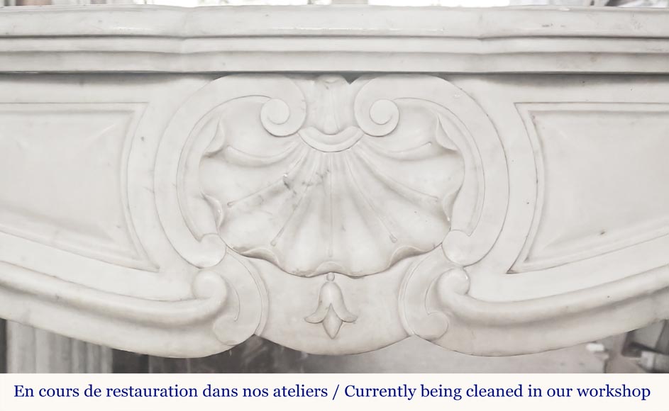 Louis XV style fireplace with three shells, in Carrara marble Louis XV style fireplace with three shells, in Carrara marble-1