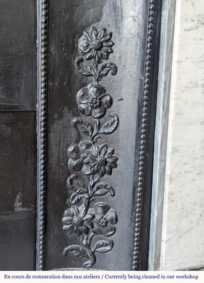 Louis XVI style two-tone mantel carved in Carrara and Turquin marble Louis XVI style two-tone mantel carved in Carrara and Turquin marble-7