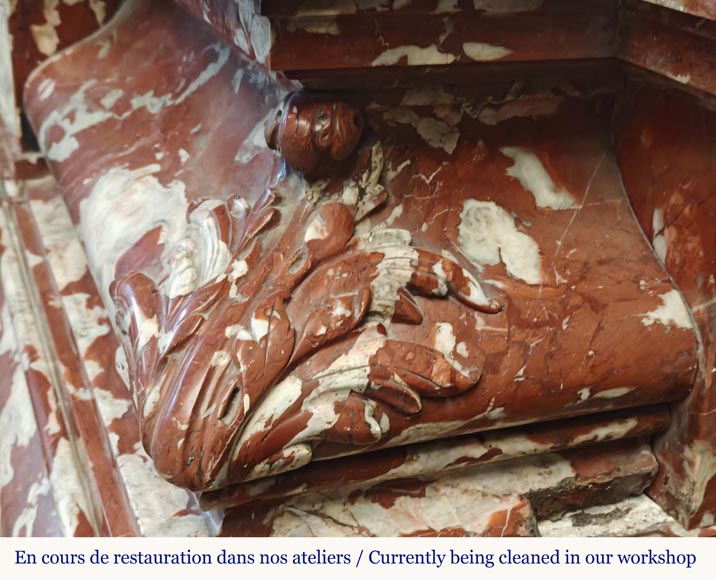 Louis XIV style mantel in Incarnat Turquin marble, decorated by a Poseidon carved in statuary marble Louis XIV style mantel in Incarnat Turquin marble, decorated by a Poseidon carved in statuary marble-11