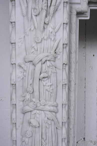 Napoleon III style mantel in Carrara marble with wheat ears Napoleon III style mantel in Carrara marble with wheat ears-9