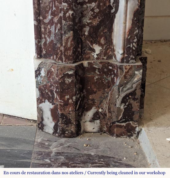 Louis XIV style mantel in Rouge de Rance marble adorned with bronze ornaments Louis XIV style mantel in Rouge de Rance marble adorned with bronze ornaments-8