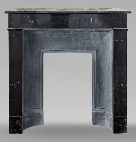 Cheminée de style Napoléon III en marbre noir moucheté Cheminée de style Napoléon III en marbre noir moucheté-0
