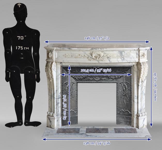 Louis XVI style curved mantel in Arabescato marble  Louis XVI style curved mantel in Arabescato marble -10