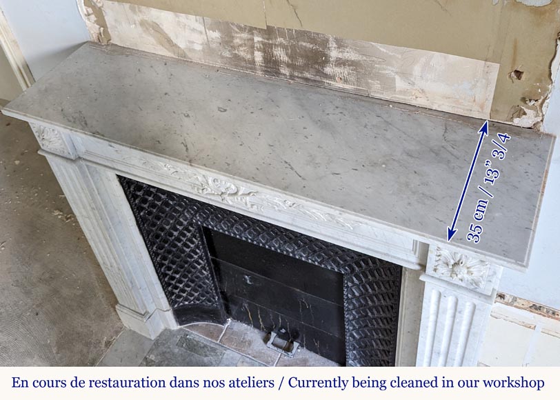 Louis XVI style mantel in Carrara marble adorned with a laurel wreath Louis XVI style mantel in Carrara marble adorned with a laurel wreath-10