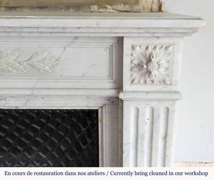 Louis XVI style Carrara marble mantel decorated with a laurel wreath Louis XVI style Carrara marble mantel decorated with a laurel wreath-6