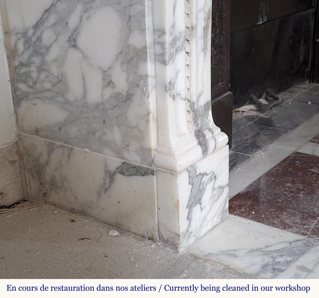 Louis XVI style mantel in Arabescato marble decorated with a frieze of pearls Louis XVI style mantel in Arabescato marble decorated with a frieze of pearls-4