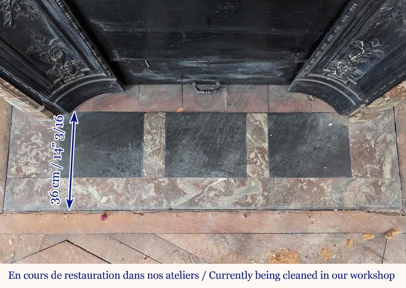 Louis XVI style mantel with rounded corners and bronze ornaments Louis XVI style mantel with rounded corners and bronze ornaments-9