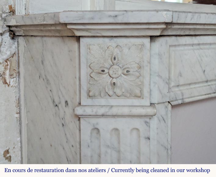 Louis XVI style mantel in Carrara marble adorned with a laurel wreath Louis XVI style mantel in Carrara marble adorned with a laurel wreath-4