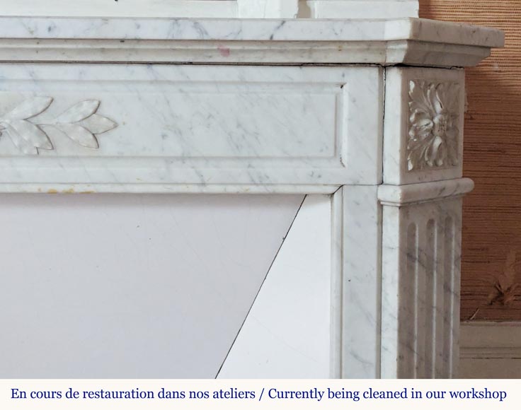 Louis XVI style mantel in Carrara marble adorned with a laurel wreath Louis XVI style mantel in Carrara marble adorned with a laurel wreath-7