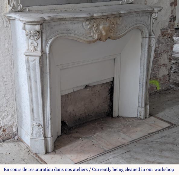 Louis XV style mantel in Carrara marble Louis XV style mantel in Carrara marble-2