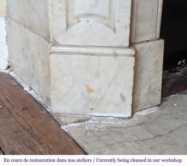 Louis XV style Pompadour mantel in Carrara marble Louis XV style Pompadour mantel in Carrara marble-4