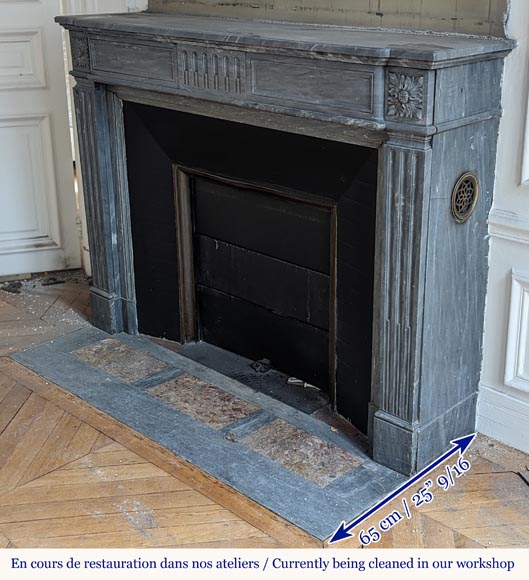 Louis XVI mantel in Turquin marble with curved flutes Louis XVI mantel in Turquin marble with curved flutes-5