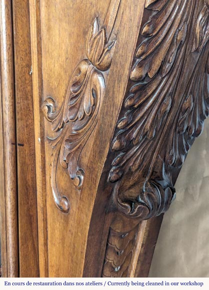 Neo Renaissance style carved walnut wood mantel with lion heads and paws Neo Renaissance style carved walnut wood mantel with lion heads and paws-6