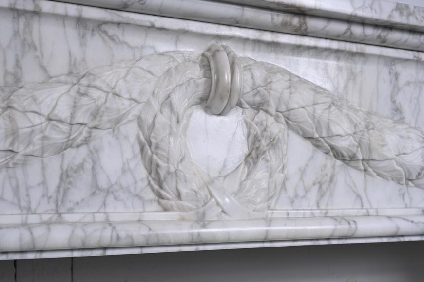 Louis XVI period mantel adorned with a garland carved in antique veined Carrara marble Louis XVI period mantel adorned with a garland carved in antique veined Carrara marble-2