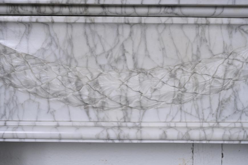 Louis XVI period mantel adorned with a garland carved in antique veined Carrara marble Louis XVI period mantel adorned with a garland carved in antique veined Carrara marble-3