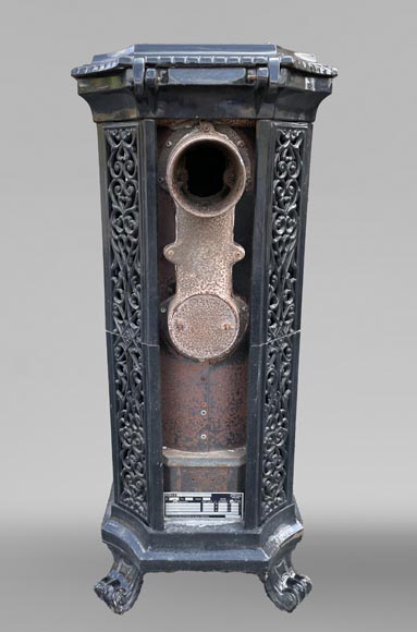GODIN, Cast Iron Stove with Art Nouveau Floral Decor, 19th-20th Century GODIN, Cast Iron Stove with Art Nouveau Floral Decor, 19th-20th Century-3