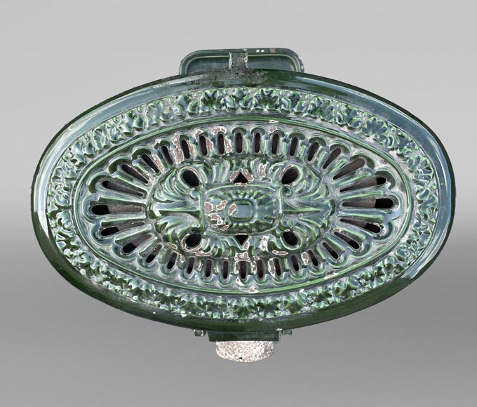 GODIN, Oval cast iron stove, 19th-20th century GODIN, Oval cast iron stove, 19th-20th century-2