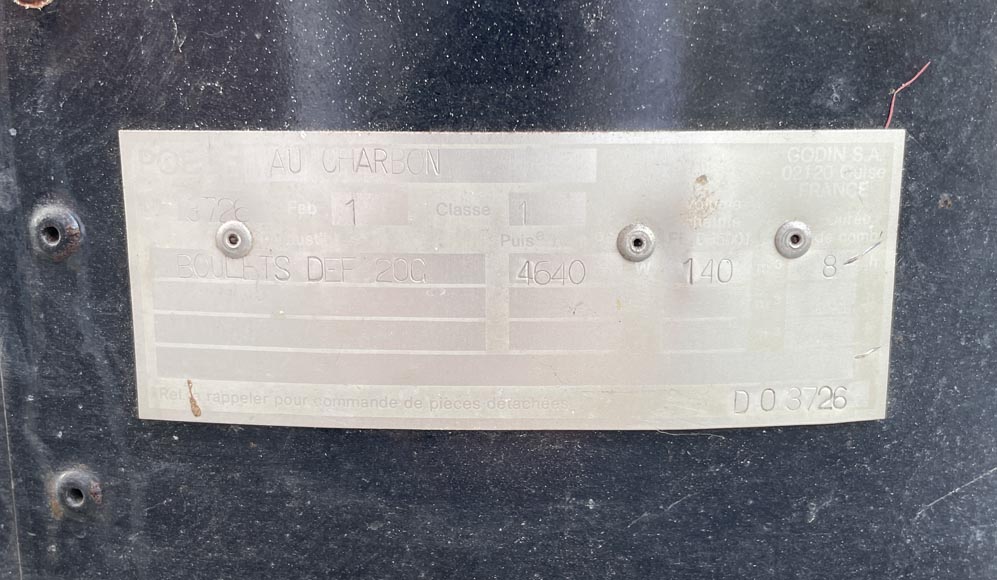 GODIN, Oval cast iron stove, 19th-20th century GODIN, Oval cast iron stove, 19th-20th century-7